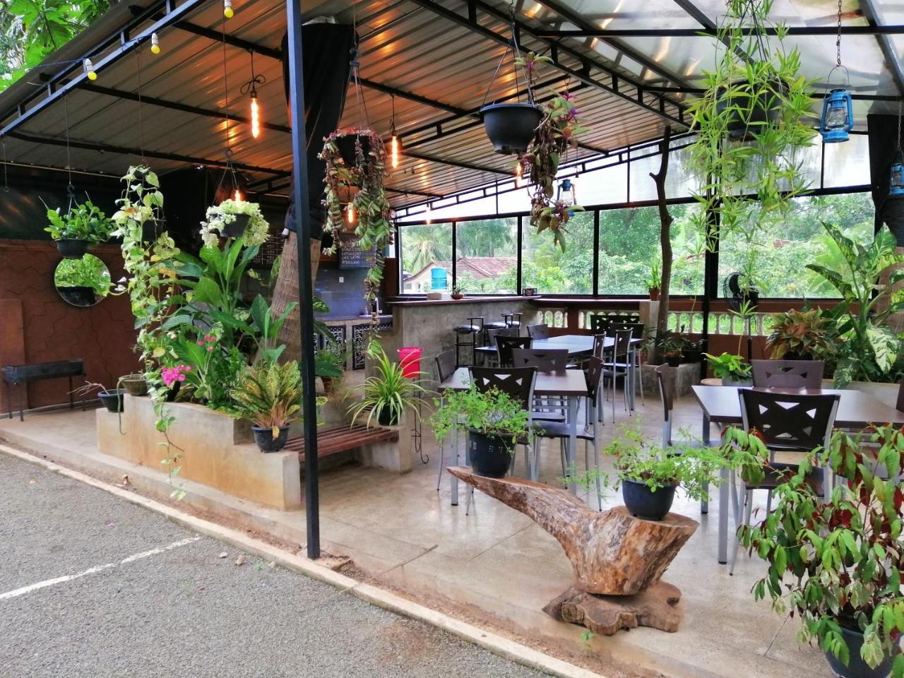 Apartamento Kutumbaya Anuradhapura Exterior foto